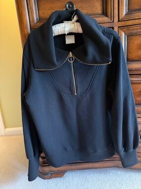 Varley Black Vine Pullover - size Small